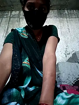 Snapshot of Anushka_Ji chatting on 02.28.25 Anushka Ji online show from 02.28.25