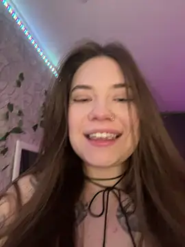 Snapshot of Vikki_toriya chatting on 02.27.25 Vikki toriya online show from 02.27.25