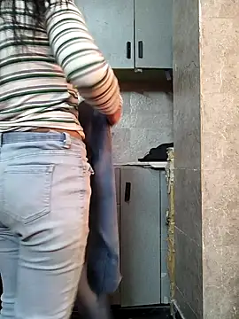 Snapshot of Sarita_7 chatting on 01.28.25 Sarita 7 online show from 01.28.25