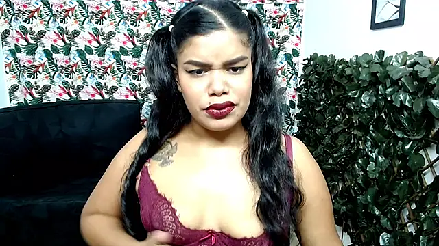 Snapshot of Wendy_Hot_ chatting on 02.21.25 Wendy Hot online show from 02.21.25