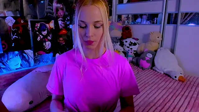 Snapshot of Cute__Pony chatting on 10.11.25 Cute  Pony online show from 10.11.25