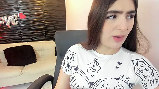 sofia 44 online show from 10.23.25