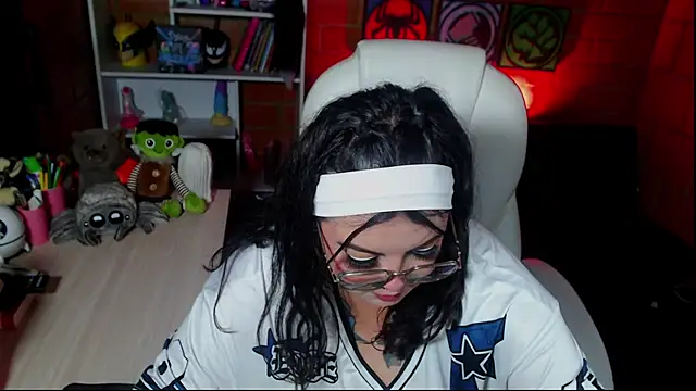 Snapshot of juliette_rd chatting on 09.11.25 juliette rd online show from 09.11.25