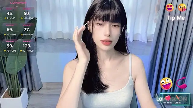 Snapshot of Aurora_99 chatting on 09.24.25 Aurora 99 online show from 09.24.25