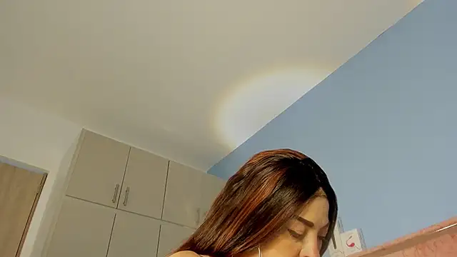 Snapshot of SAMY_NIX chatting on 10.23.25 SAMY NIX online show from 10.23.25