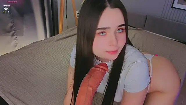 KateBleare online show from 11.21.25