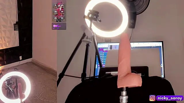 Snapshot of nickky__ chatting on 12.18.24 nickky online show from 12.18.24