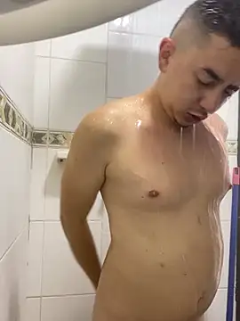 Snapshot of DanielGomez9 chatting on 01.10.25 DanielGomez9 online show from 01.10.25