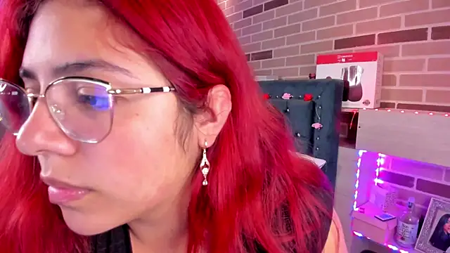 Snapshot of Rousse_Collinss chatting on 12.03.24 Rousse Collinss online show from 12.03.24