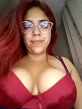 Snapshot of Rousse_Collinss chatting on 12.20.24 Rousse Collinss online show from 12.20.24