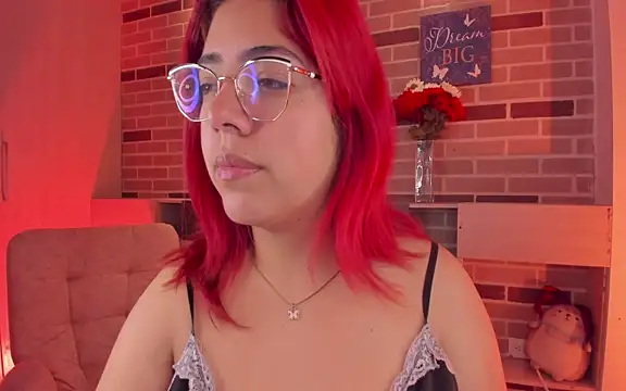 Snapshot of Rousse_Collinss chatting on 03.19.25 Rousse Collinss online show from 03.19.25