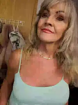 Snapshot of annika_lately chatting on 09.26.25 annika lately online show from 09.26.25