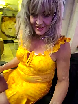 Snapshot of annika_lately chatting on 10.17.25 annika lately online show from 10.17.25