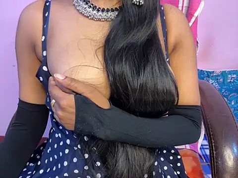 Snapshot of roshni-5 chatting on 03.05.25 roshni-5 online show from 03.05.25