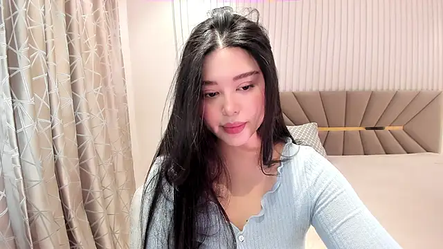 Snapshot of tenderlybaee chatting on 12.20.24 tenderlybaee online show from 12.20.24