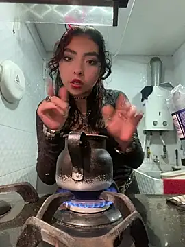 Snapshot of _Gothiccbitch_ chatting on 12.21.24  Gothiccbitch  online show from 12.21.24