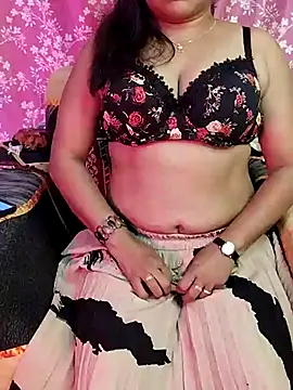 Snapshot of joya_bhabi chatting on 03.05.25 joya bhabi online show from 03.05.25