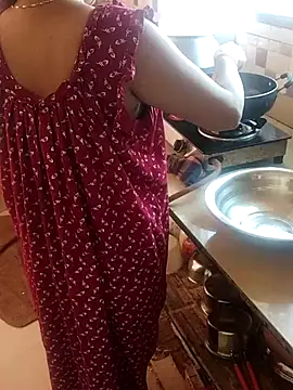 Snapshot of joya_bhabi chatting on 09.25.25 joya bhabi online show from 09.25.25