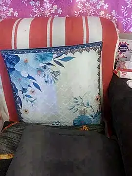 Snapshot of joya_bhabi chatting on 10.18.25 joya bhabi online show from 10.18.25