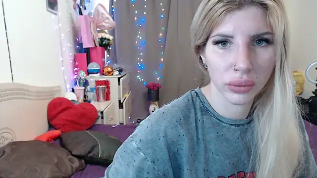 BLACKPeonyy online show from 10.30.25