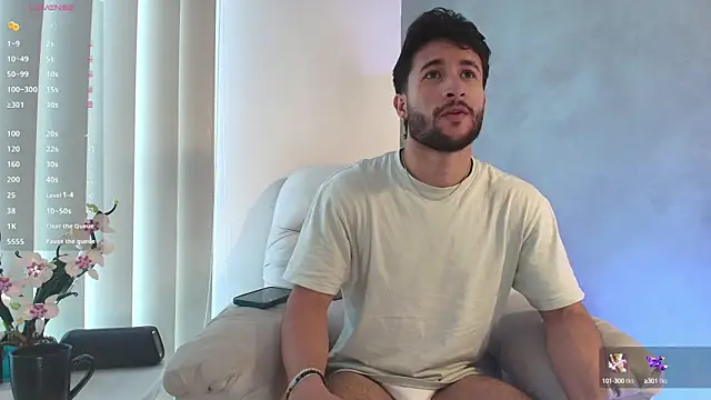 Snapshot of Valentinoford chatting on 02.18.25 Valentinoford online show from 02.18.25