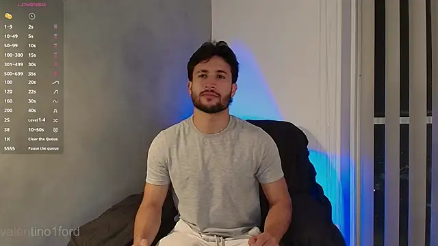 Snapshot of Valentinoford chatting on 03.20.25 Valentinoford online show from 03.20.25