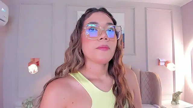 Snapshot of mara_brooks chatting on 01.19.25 mara brooks online show from 01.19.25