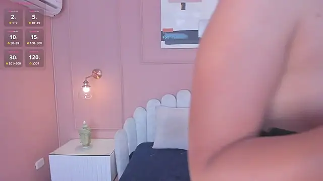 Snapshot of mara_brooks chatting on 02.04.25 mara brooks online show from 02.04.25