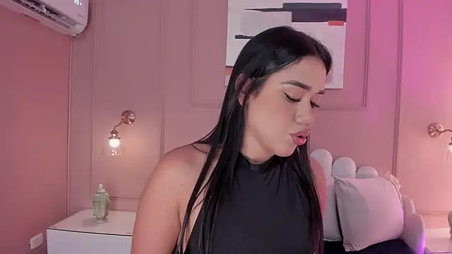 Snapshot of mara_brooks chatting on 10.03.25 mara brooks online show from 10.03.25