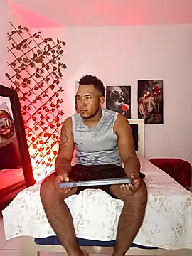 ARTHUR MINI online show from 10.08.25