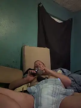 Snapshot of Diaperking916 chatting on 09.19.25 Diaperking916 online show from 09.19.25