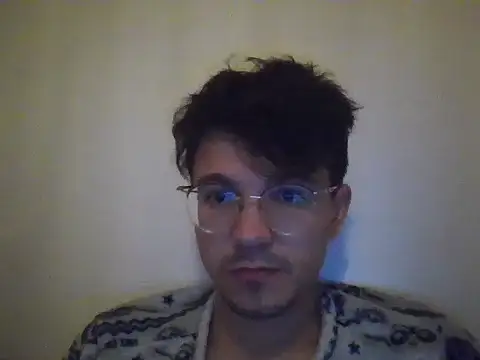 Snapshot of brskinny chatting on 11.30.25 brskinny online show from 11.30.25