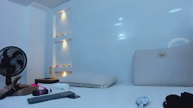 Dalia-Prada online show from 09.26.25