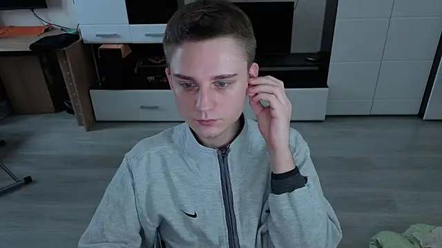 angryzan online show from 11.29.25