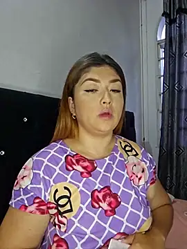 Snapshot of Sofia_Queen17 chatting on 03.14.25 Sofia Queen17 online show from 03.14.25