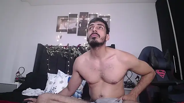 Snapshot of muscle_ares chatting on 12.02.24 muscle ares online show from 12.02.24