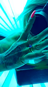 Snapshot of Ninasweden chatting on 03.10.25 Ninasweden online show from 03.10.25