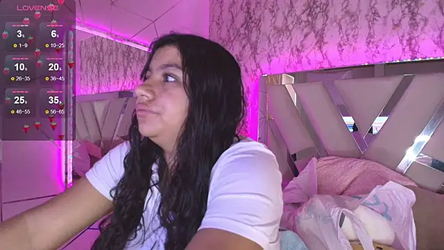 Snapshot of Miaa_Smiith1 chatting on 12.09.24 Miaa Smiith1 online show from 12.09.24