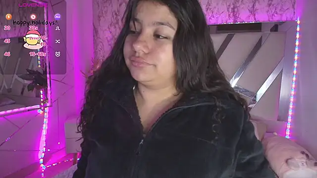 Snapshot of Miaa_Smiith1 chatting on 12.12.24 Miaa Smiith1 online show from 12.12.24