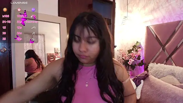 Snapshot of Miaa_Smiith1 chatting on 02.28.25 Miaa Smiith1 online show from 02.28.25