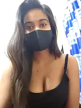 Snapshot of SimaRoy- chatting on 12.28.24 SimaRoy- online show from 12.28.24