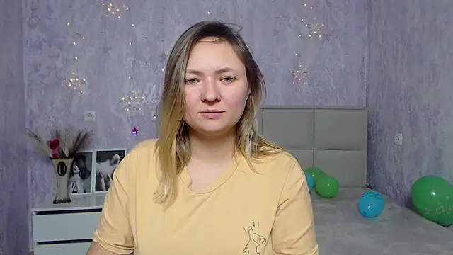 Snapshot of SallyVerda chatting on 01.19.25 SallyVerda online show from 01.19.25
