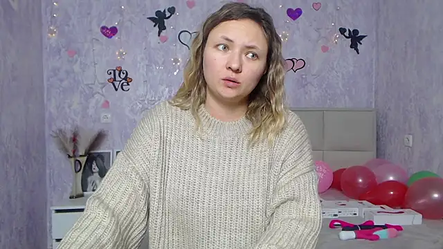 Snapshot of SallyVerda chatting on 02.02.25 SallyVerda online show from 02.02.25