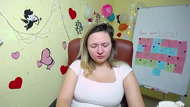 Snapshot of SallyVerda chatting on 02.15.25 SallyVerda online show from 02.15.25
