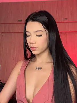 Snapshot of Ambar_R0SSE chatting on 09.24.25 Ambar R0SSE online show from 09.24.25