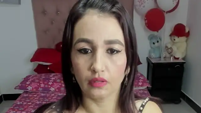 Karoline Moore online show from 02.19.25