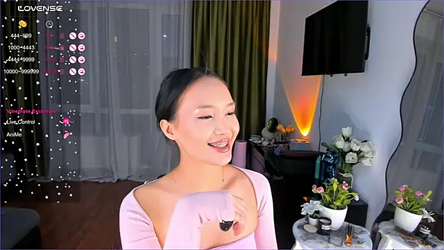 Snapshot of Sweet_yasu chatting on 02.05.25 Sweet yasu online show from 02.05.25