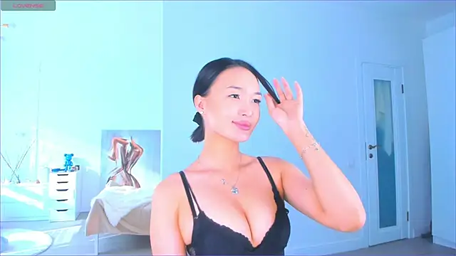 Snapshot of Sweet_yasu chatting on 12.01.25 Sweet yasu online show from 12.01.25