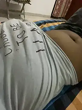 Snapshot of Annstella chatting on 03.10.25 Annstella online show from 03.10.25