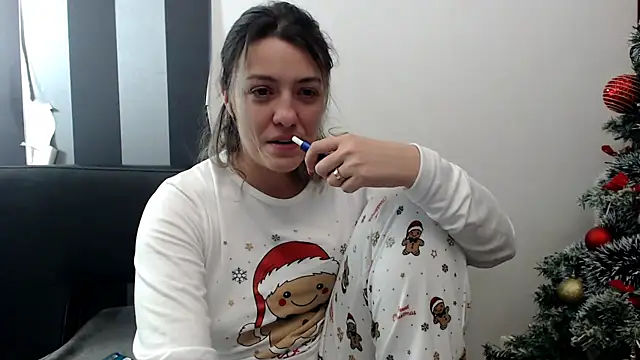 Dyana Kaylinn online show from 12.30.24